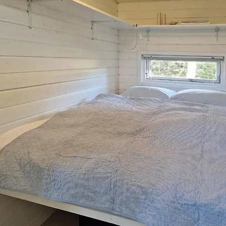 3 Bedroom Lovely Home In Albaek