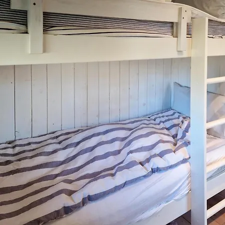 Feriehus 3 Bedroom Lovely Home In Albaek